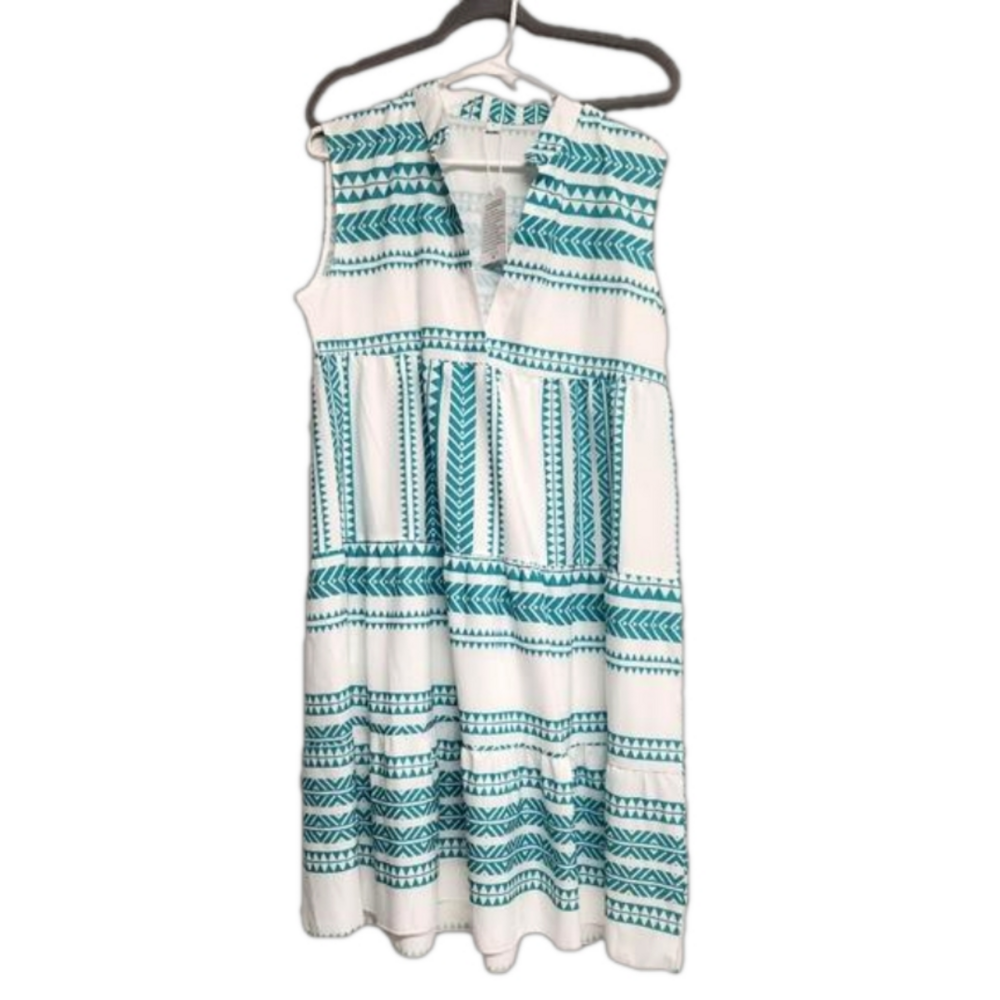 Green and white summer dress size Large unbranded, NWT beach cover up